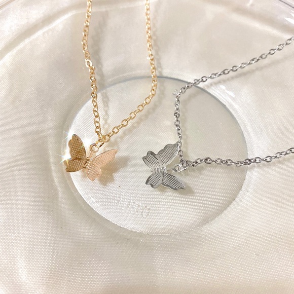 RESTOCKED! golf butterfly necklace (buy 1 get two free!!!) - Picture 5 of 6